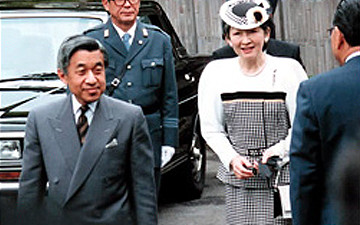 1992년 5월 12일 : 천황 황후 폐하 행차